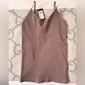 NWT Dynamite Ribbed V-Neck Camisole - Taupe